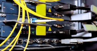 Заказать монтаж сетей в Глазове. Обслуживание ПК, ремонт от 306 руб
